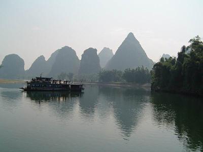 2004 (48).jpg - Sep-5~13--2004-第五屆世華會會後旅遊之八---(桂林-漓江)-